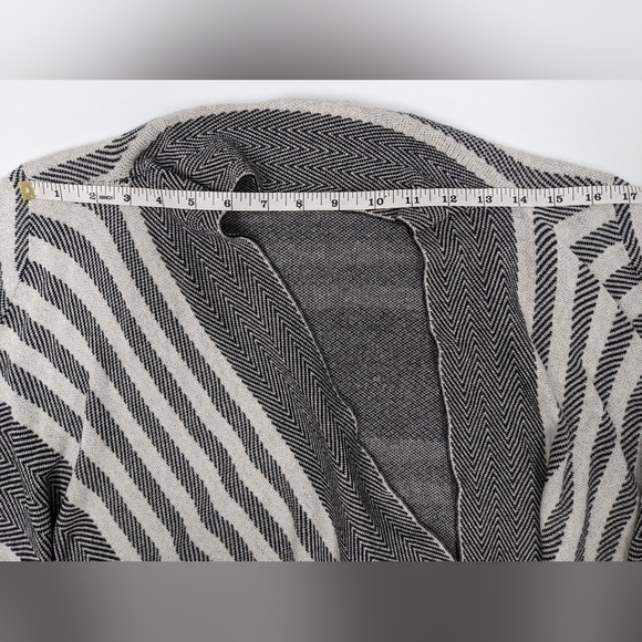 Simons Twik women's open front fringe poncho cardigan size M - Picture 6 of 8